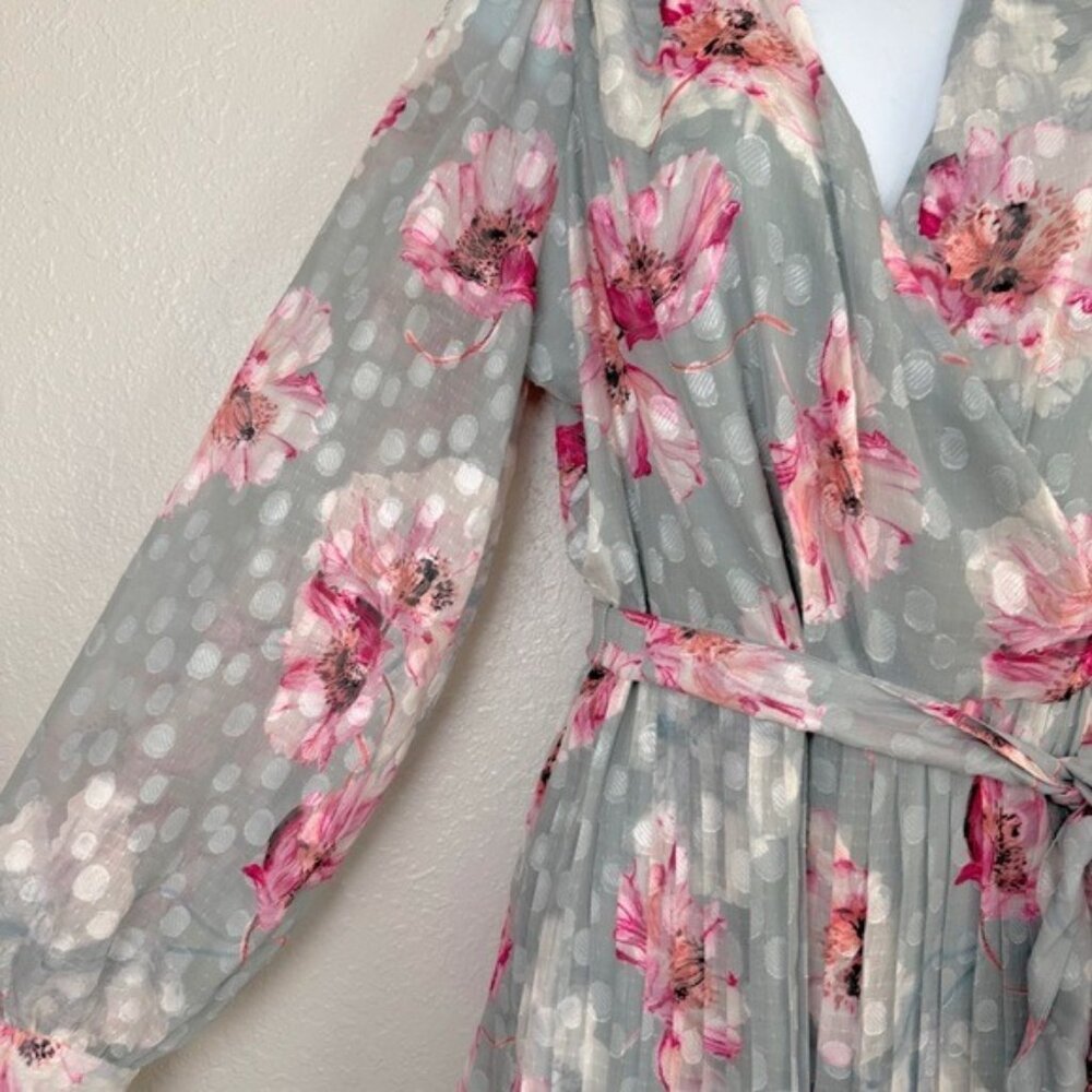 NWT Express floral long sleeve pleated wrap front romper spring M - Picture 5 of 12